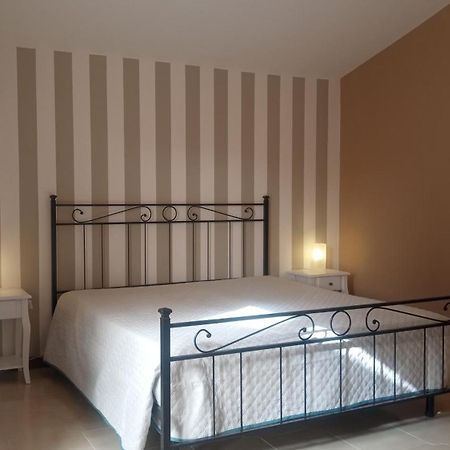 B&B Hollywood Olivadi Екстериор снимка