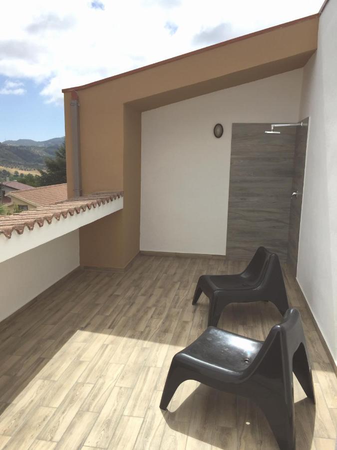 B&B Hollywood Olivadi Екстериор снимка